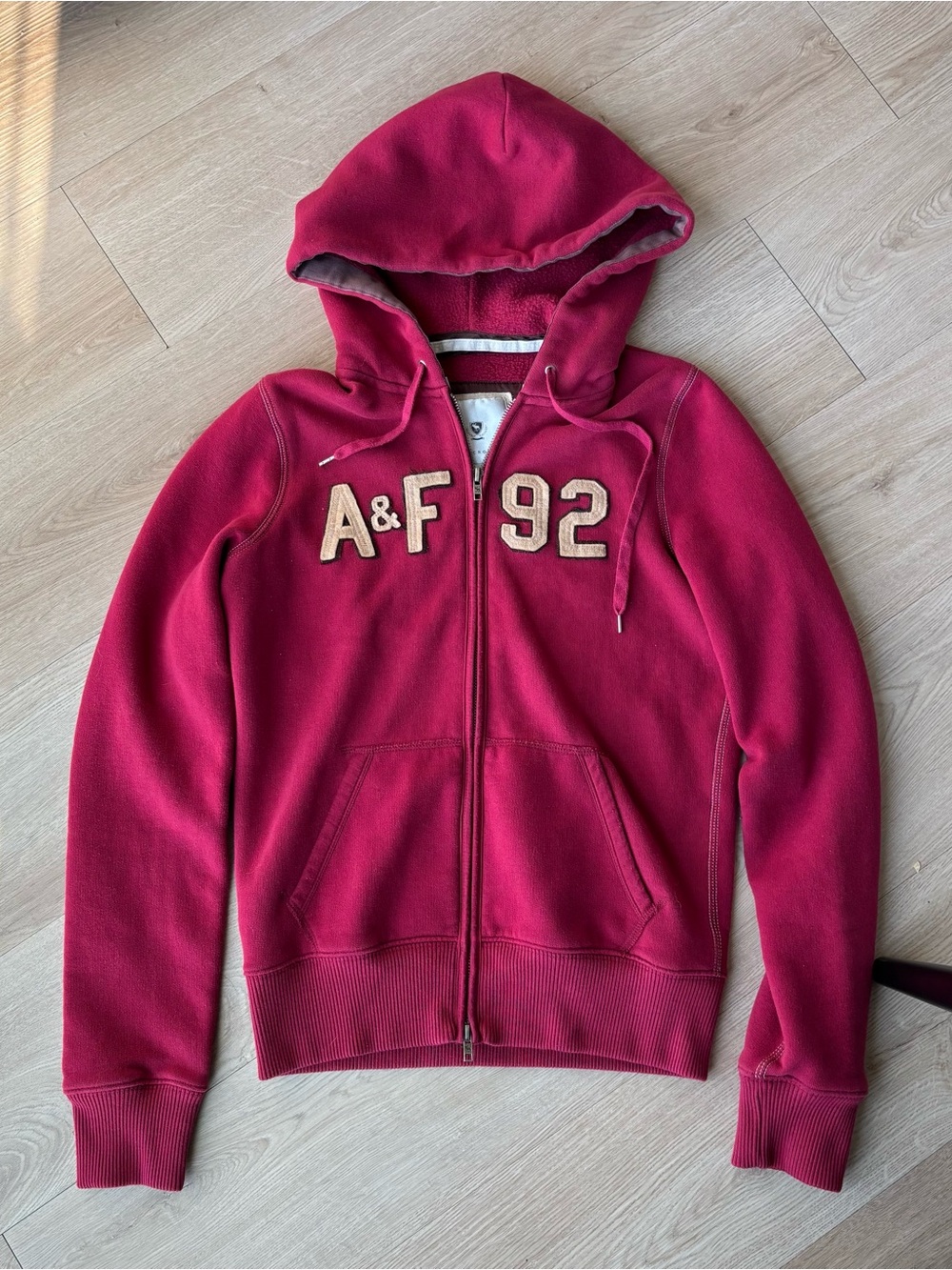 Abercrombie & Fitch y2k burgundy zip up hoodie